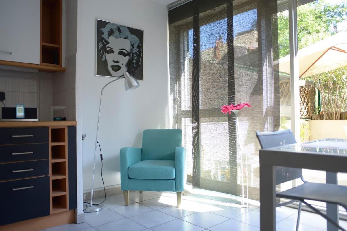 F3 Climatise-terrasse 30 M2- Parking-antigone Apartment *